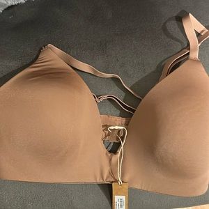 SKIMS T-SHIRT DEMI BRA - 1889